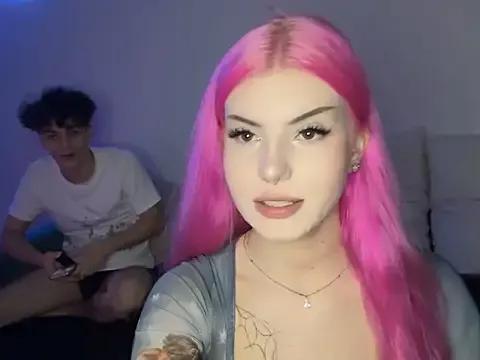 Alice18James from StripChat is Freechat