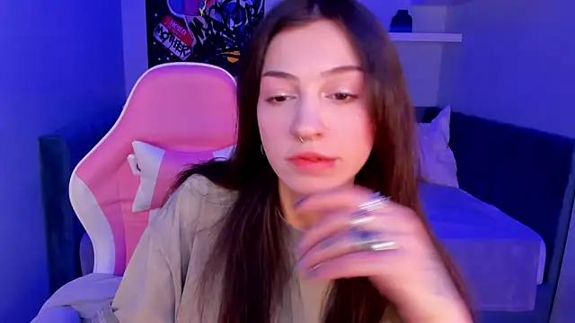 Explore our live girls sluts from our Custom and Multi clubs and checkout exclusive access to highly interactive content, such as shape, hair, titties, pussy type and many more.