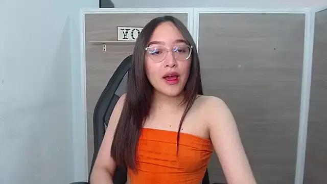 Alice_Peachy from StripChat is Freechat