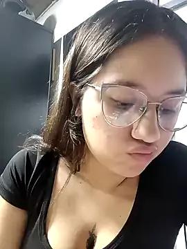 Alice_Reyes_ from StripChat is Freechat