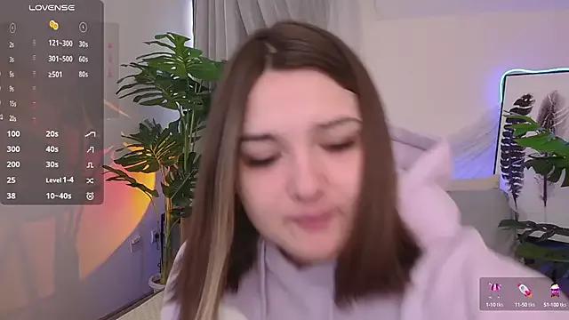 Explore our live girls sluts from our Custom and Multi clubs and checkout exclusive access to highly interactive content, such as shape, hair, titties, pussy type and many more.