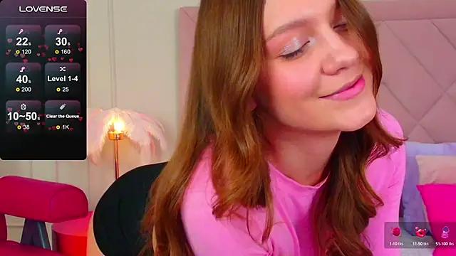 Explore our live girls sluts from our Custom and Multi clubs and checkout exclusive access to highly interactive content, such as shape, hair, titties, pussy type and many more.