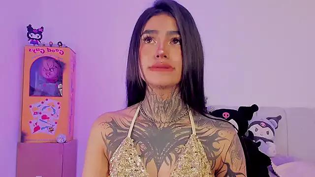 Explore our live girls sluts from our Custom and Multi clubs and checkout exclusive access to highly interactive content, such as shape, hair, titties, pussy type and many more.