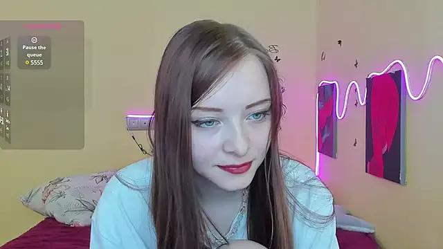 Explore our live girls sluts from our Custom and Multi clubs and checkout exclusive access to highly interactive content, such as shape, hair, titties, pussy type and many more.
