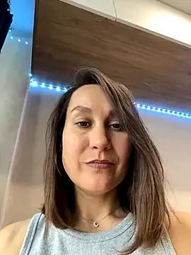 AliceLili from StripChat is Freechat