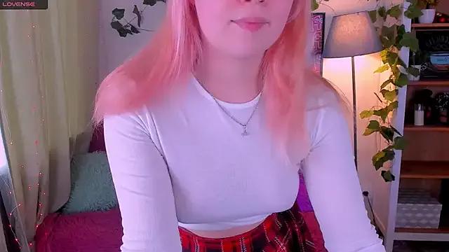 Explore our live girls sluts from our Custom and Multi clubs and checkout exclusive access to highly interactive content, such as shape, hair, titties, pussy type and many more.