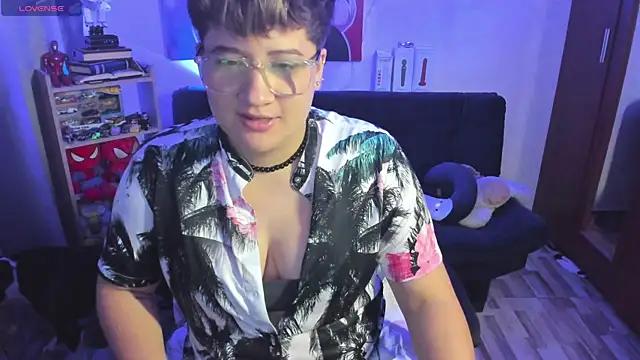 Explore our live girls sluts from our Custom and Multi clubs and checkout exclusive access to highly interactive content, such as shape, hair, titties, pussy type and many more.