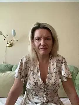 AliceSwan4011 webcams show profile image 