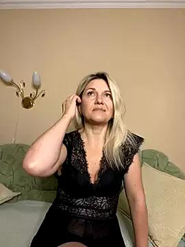 AliceSwan4011 from StripChat is Freechat