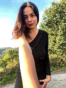 Photos of Alicia_Hot1 from StripChat is Freechat