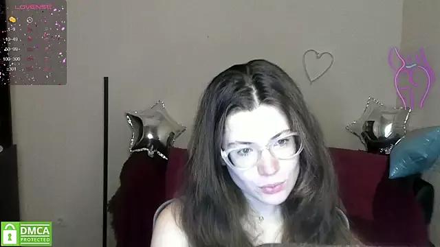 Alicia_redfollow from StripChat is Freechat
