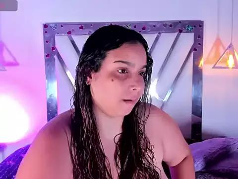 Explore our live girls sluts from our Custom and Multi clubs and checkout exclusive access to highly interactive content, such as shape, hair, titties, pussy type and many more.
