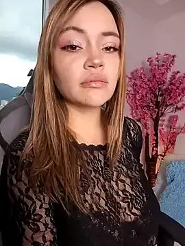 aliiceFM from StripChat