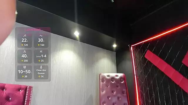 Aliison_Moon from StripChat