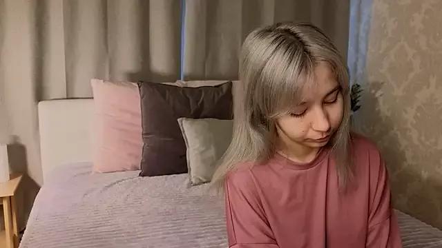 Alika_wow from StripChat is Freechat