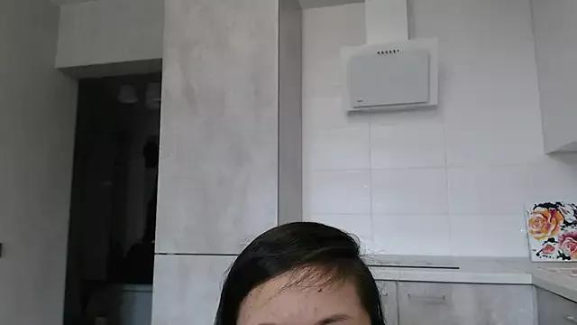 AlikaMoon from StripChat is Freechat