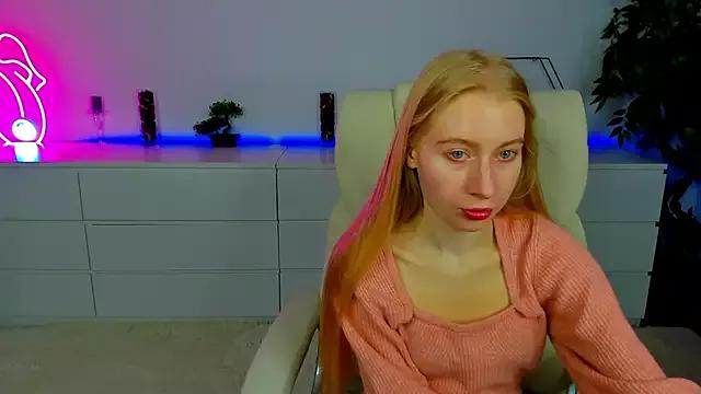Alina_Blonde from StripChat is Freechat