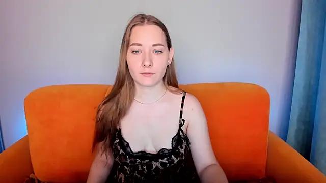 Explore our live girls sluts from our Custom and Multi clubs and checkout exclusive access to highly interactive content, such as shape, hair, titties, pussy type and many more.