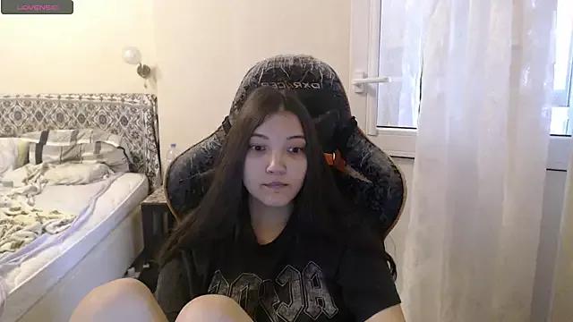 AlisaDevis webcams show profile image 