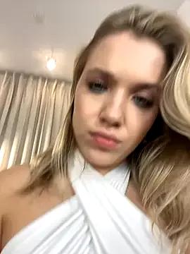 Explore our live girls sluts from our Custom and Multi clubs and checkout exclusive access to highly interactive content, such as shape, hair, titties, pussy type and many more.