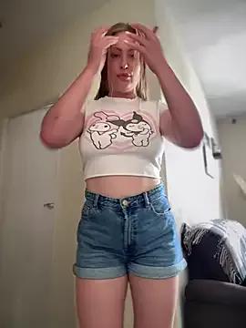 AlisaWhite from StripChat is Freechat