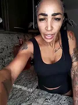 Explore our live girls sluts from our Custom and Multi clubs and checkout exclusive access to highly interactive content, such as shape, hair, titties, pussy type and many more.