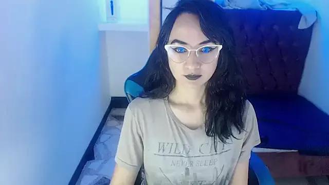 Explore our live girls sluts from our Custom and Multi clubs and checkout exclusive access to highly interactive content, such as shape, hair, titties, pussy type and many more.