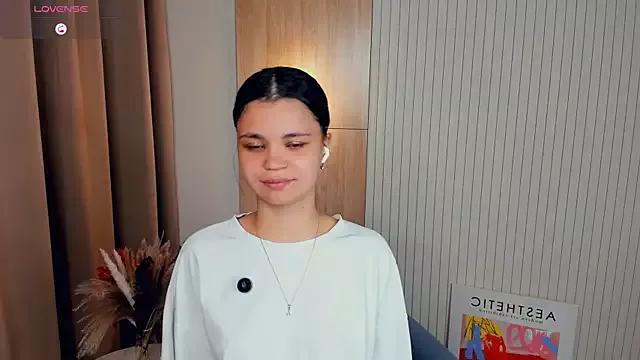 AlisonAbdella from StripChat is Freechat