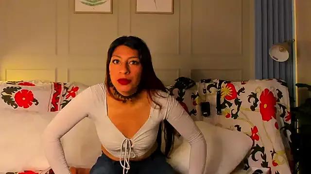 Explore our live girls sluts from our Custom and Multi clubs and checkout exclusive access to highly interactive content, such as shape, hair, titties, pussy type and many more.