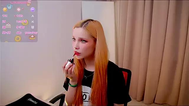 Alissa_Kitty from StripChat is Freechat