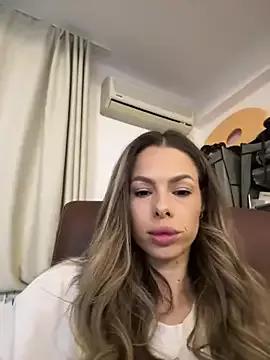 AllenaMoon from StripChat