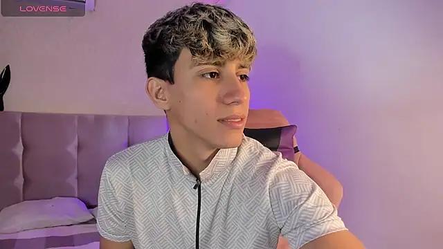 Allex_Cano from StripChat