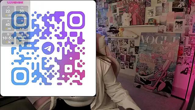 Alli_Aster from StripChat