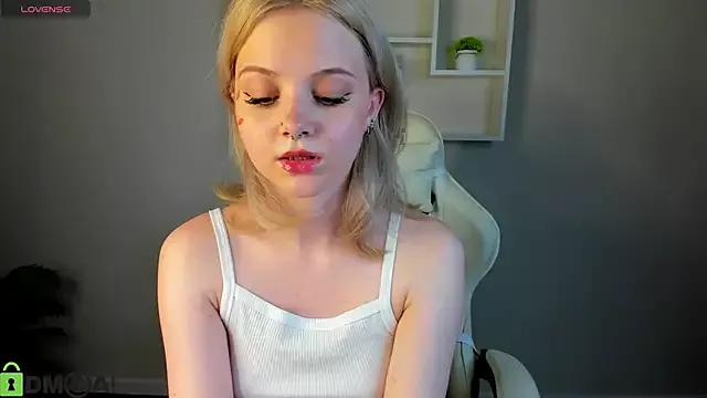 Allice_Cox from StripChat