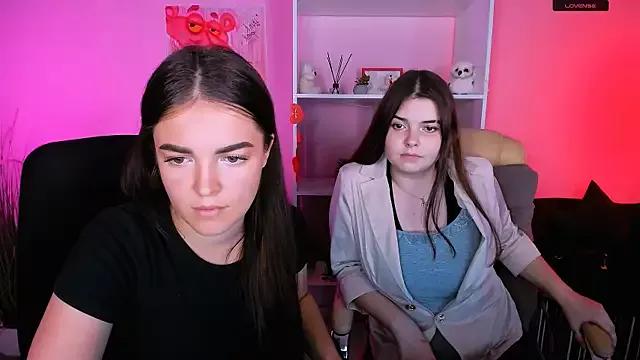 Explore our live girls sluts from our Custom and Multi clubs and checkout exclusive access to highly interactive content, such as shape, hair, titties, pussy type and many more.