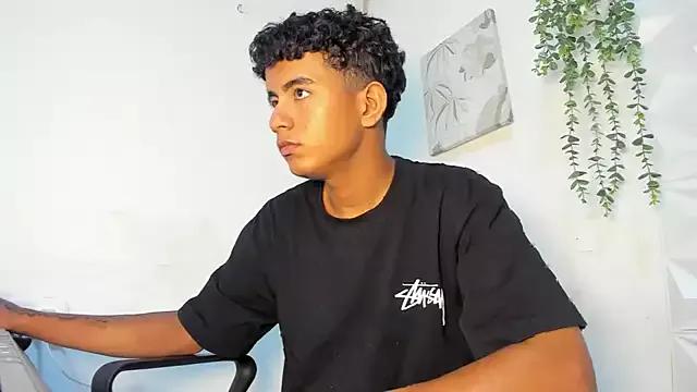 AlluringAngel01 from StripChat