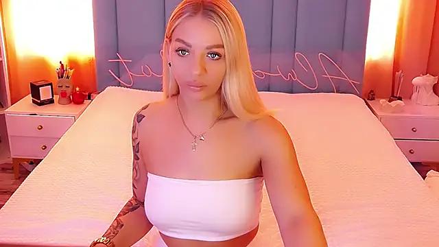 AllwaysHotJ from StripChat