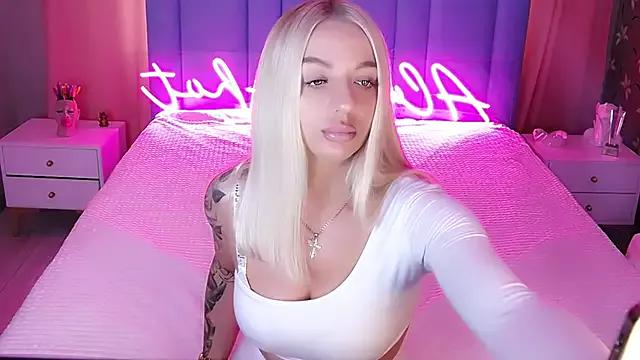 AllwaysHotJ from StripChat