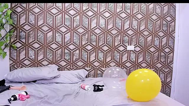 Ally_blonde from StripChat