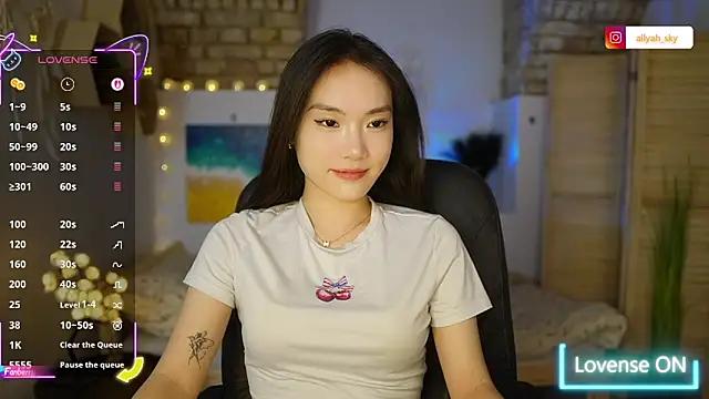 Allyah_Sky from StripChat