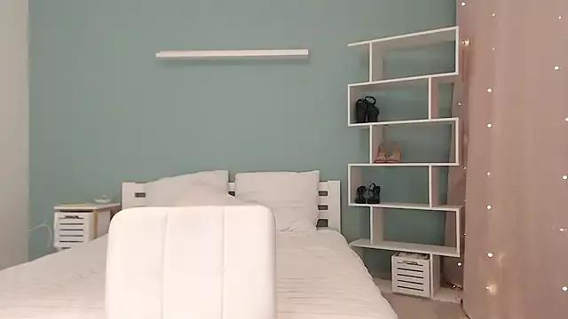 AllySunrise from StripChat