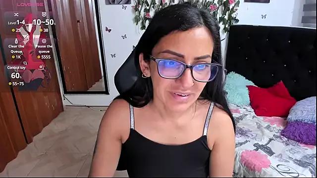 alma_blue from StripChat