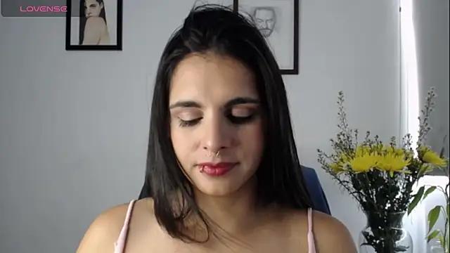 Explore our live girls sluts from our Custom and Multi clubs and checkout exclusive access to highly interactive content, such as shape, hair, titties, pussy type and many more.