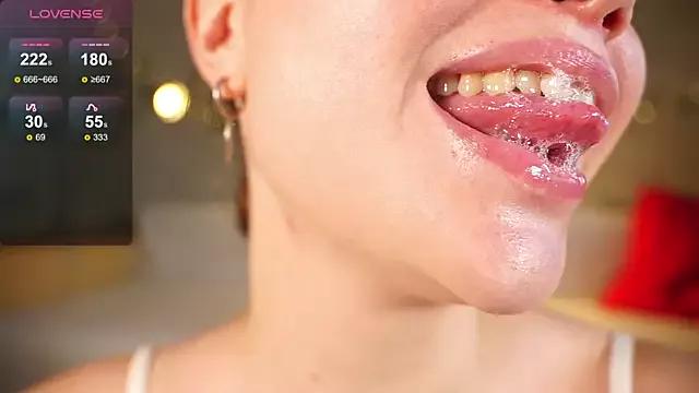 alma_yammy from StripChat