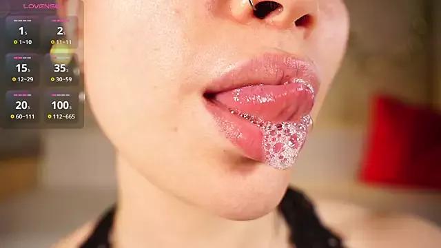 alma_yammy from StripChat