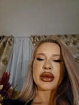 AlmaGraceX from StripChat