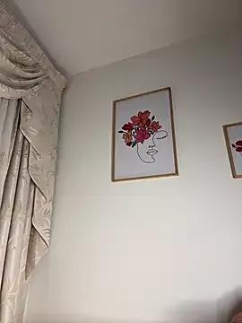 AlmmaMoon from StripChat is Freechat