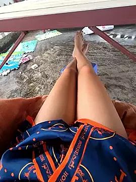 Aloan_Tk webcams show profile image 