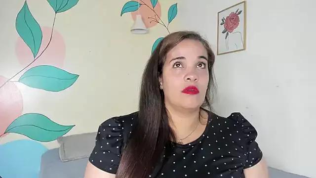 Photos of Alondra_zaaens from StripChat is Freechat