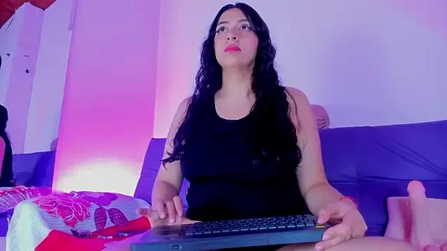 Explore our live girls sluts from our Custom and Multi clubs and checkout exclusive access to highly interactive content, such as shape, hair, titties, pussy type and many more.